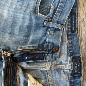 Lucky Brand Men's vintage distressed Jeans